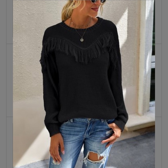 Sweaters - Black Fringe-Front Chunky-Knit Sweater Size XL